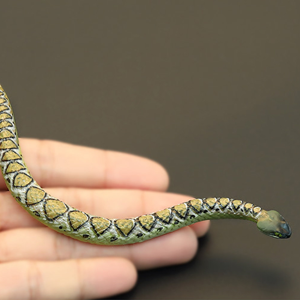 Realistic PVC Snake Decoration - Prank Toys 评论和价格